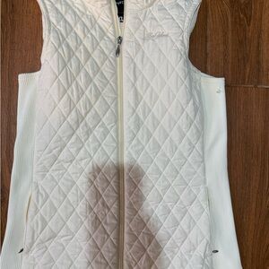 NWOT - straight down Women's  White Quilted Vest - xl